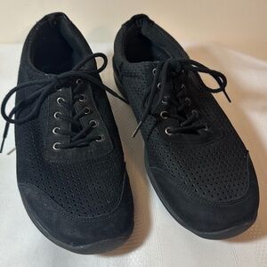 David Tate Flat in black nubuck